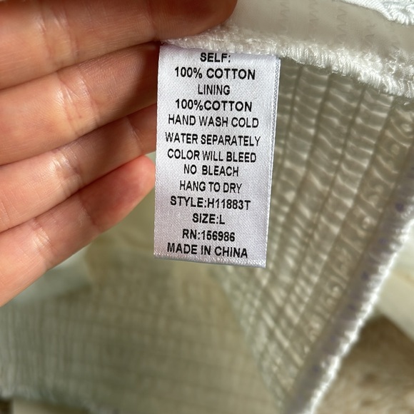 NWT item ditto eyelet cropped blouse, size large - Picture 5 of 7